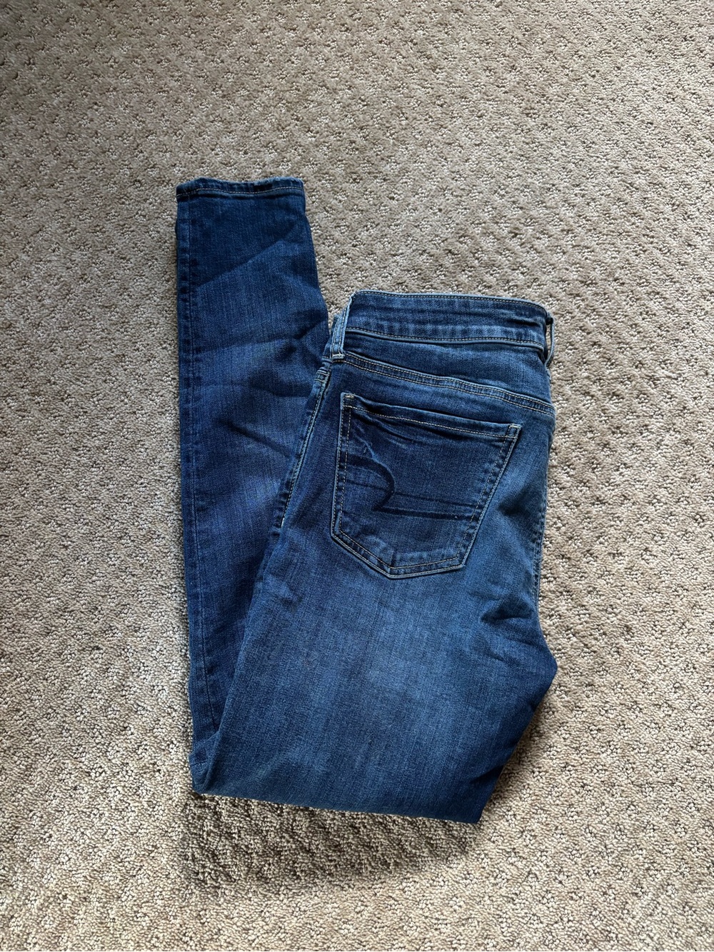American Eagle Women’s Dark Wash Skinny Jeans